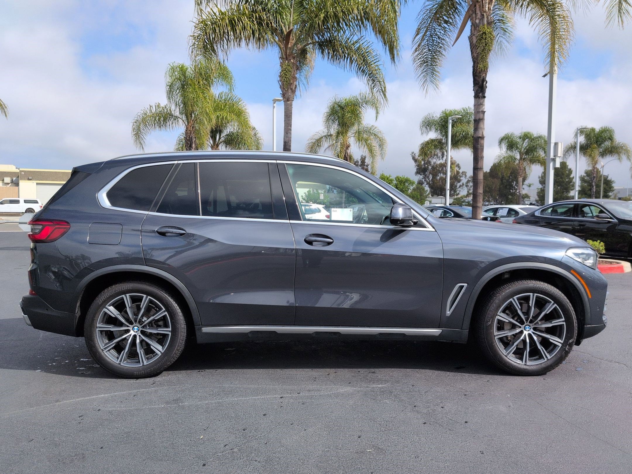 Used 2019 BMW X5 xDrive40i w/ Convenience Package AWD/4WD image 11
