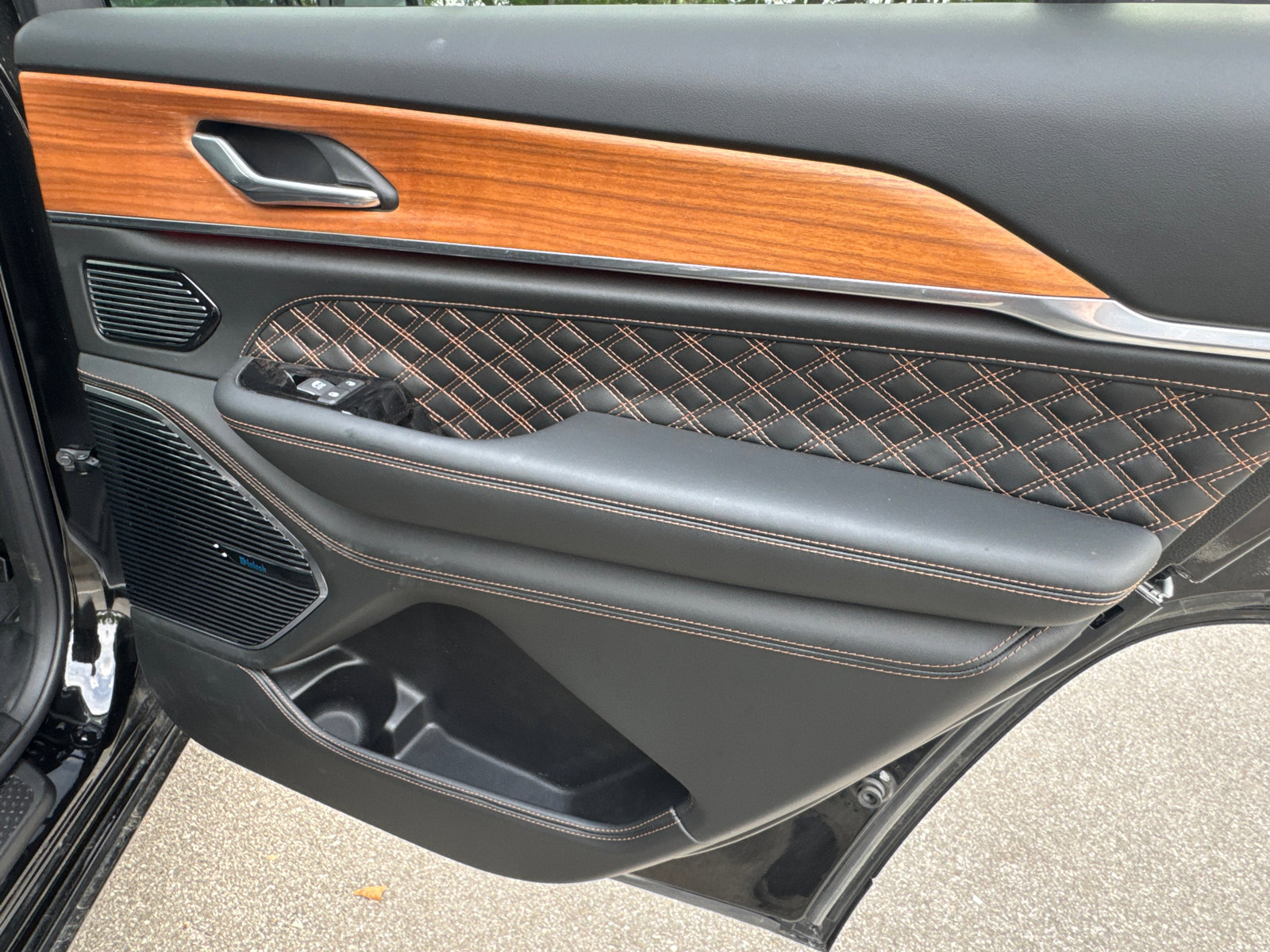 Used 2025 Jeep Grand Cherokee L Summit image 22