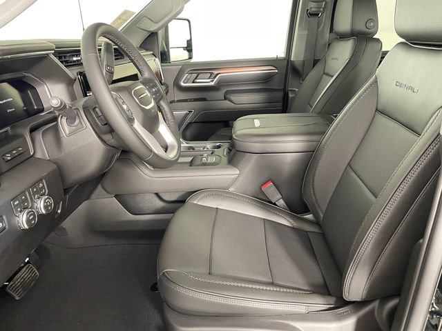 New 2026 GMC Sierra 3500 Denali w/ Denali Reserve Package AWD/4WD image 2