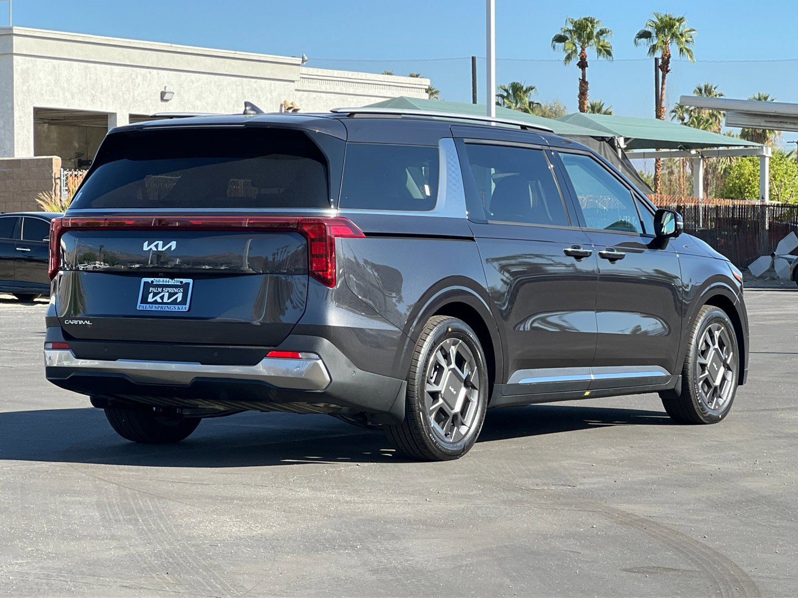 New 2026 Kia Carnival SX image 3