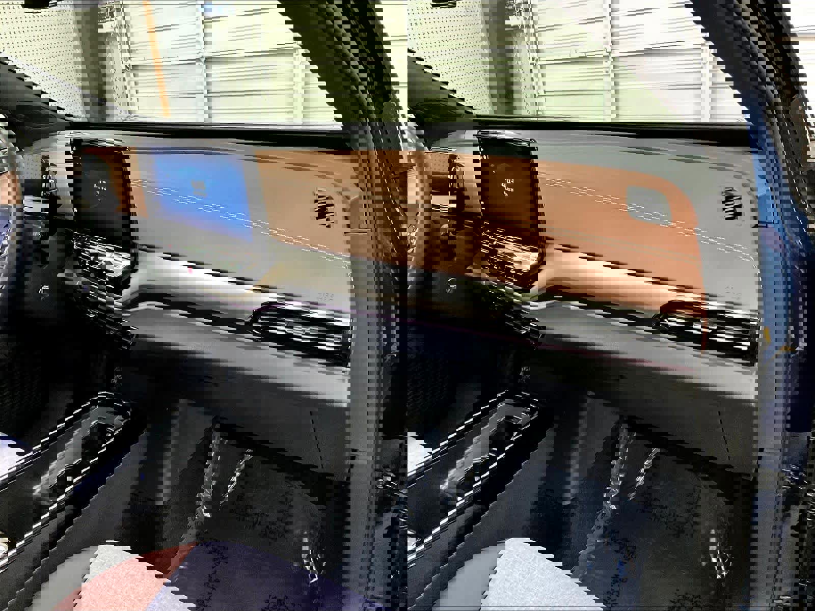 Used 2023 Volkswagen ID.4 Pro image 18