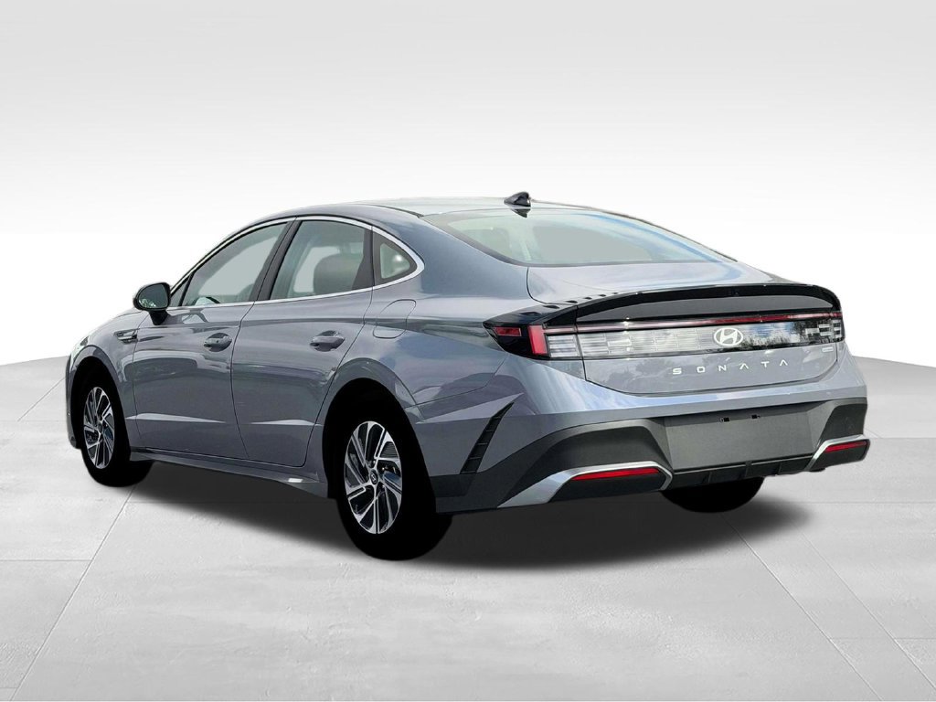 New 2026 Hyundai Sonata Blue FWD image 5