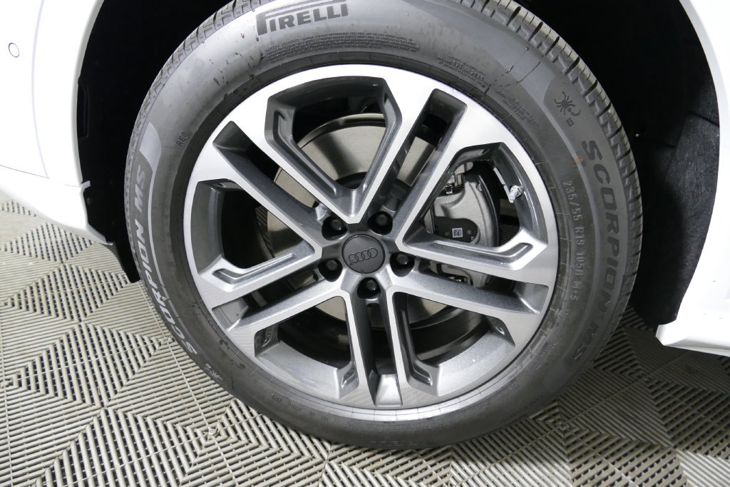 New 2026 Audi Q5 2.0T AWD/4WD image 9