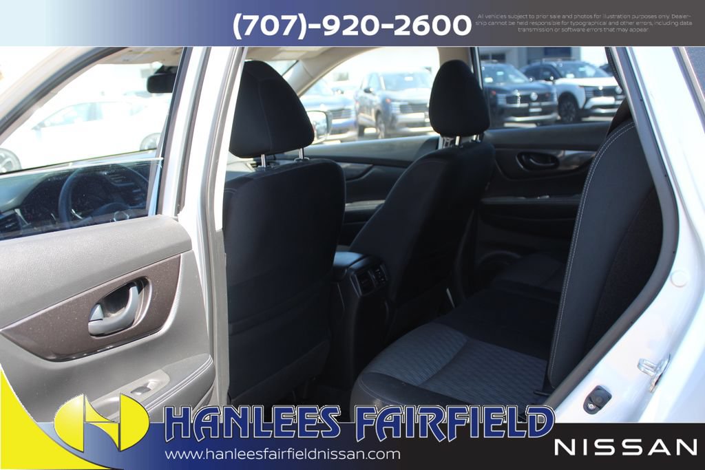 Used 2020 Nissan Rogue S FWD image 14