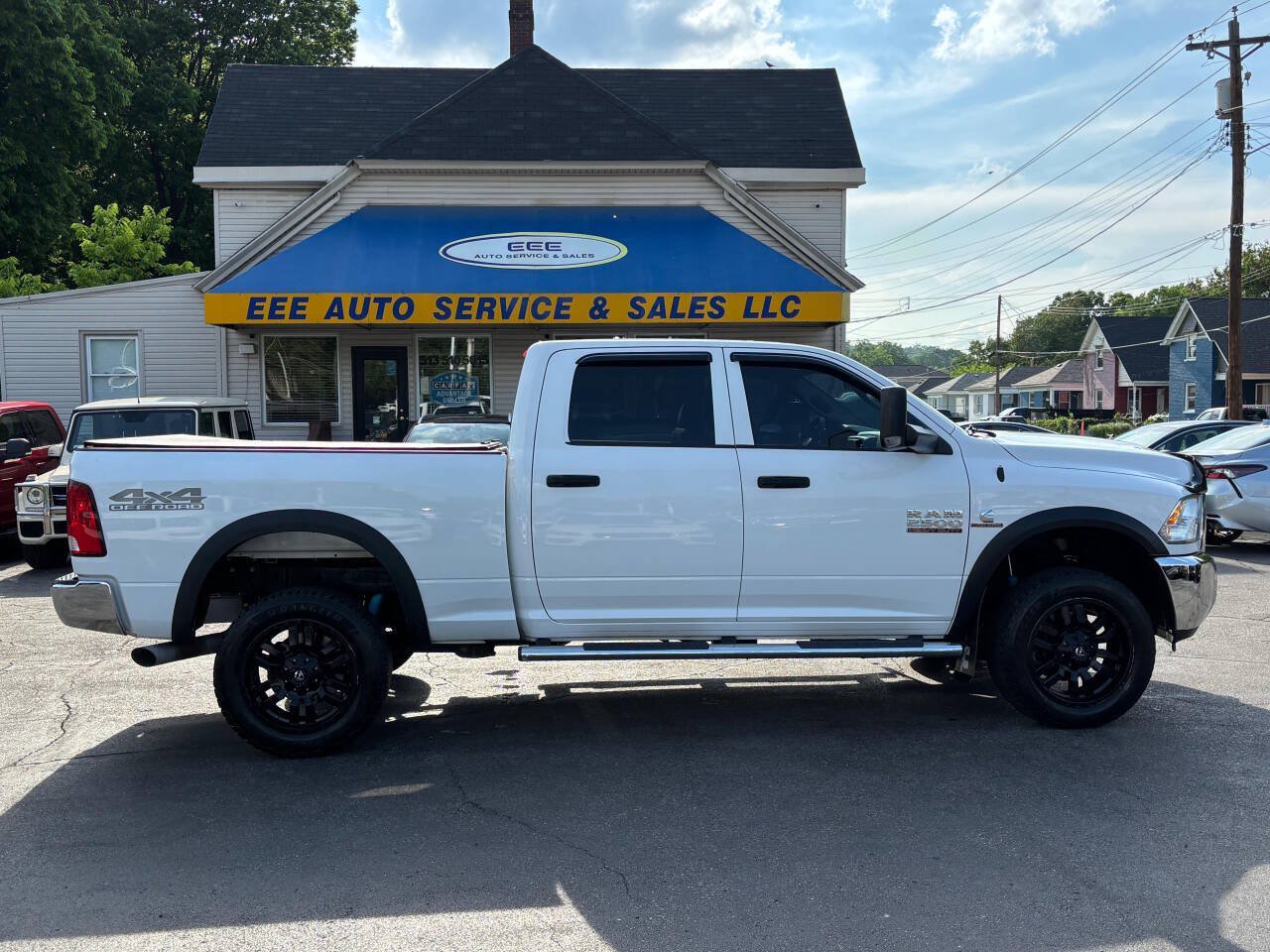 Used 2018 RAM 2500 Tradesman w/ Chrome Appearance Group AWD/4WD image 1