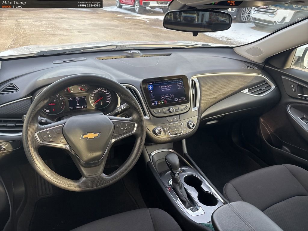 Used 2024 Chevrolet Malibu LT image 11