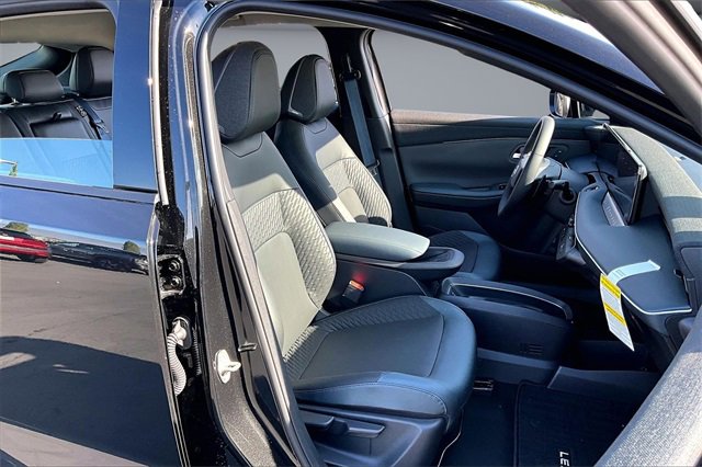 New 2026 Nissan Leaf Platinum+ image 10