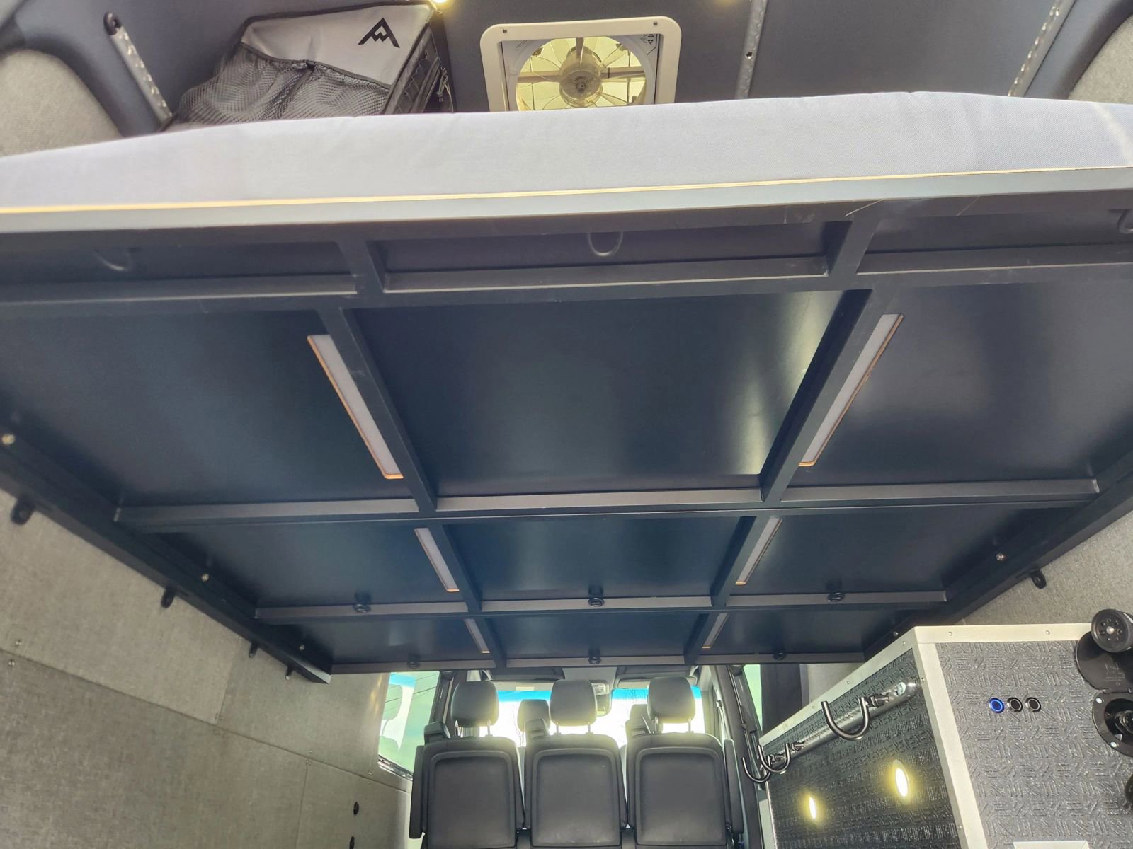 Used 2022 Mercedes-Benz Sprinter 2500 image 31