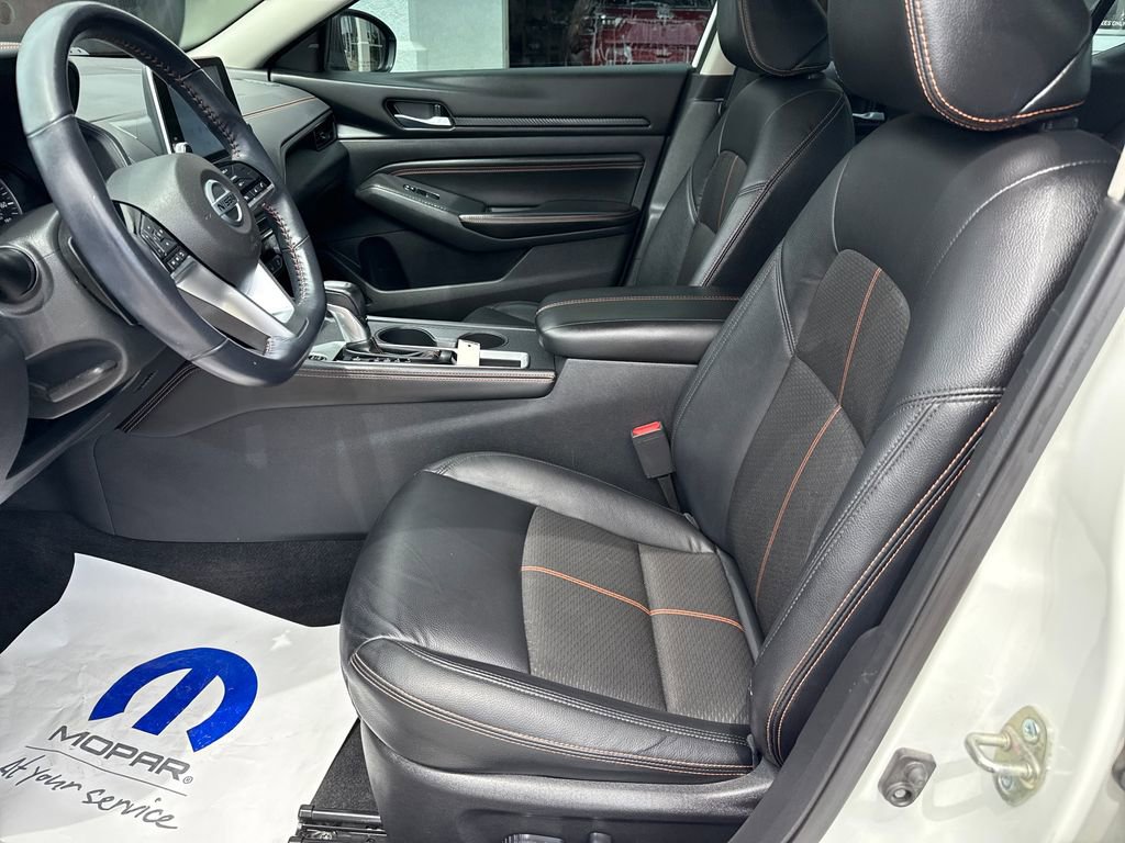 Used 2021 Nissan Altima 2.0 SR FWD image 9