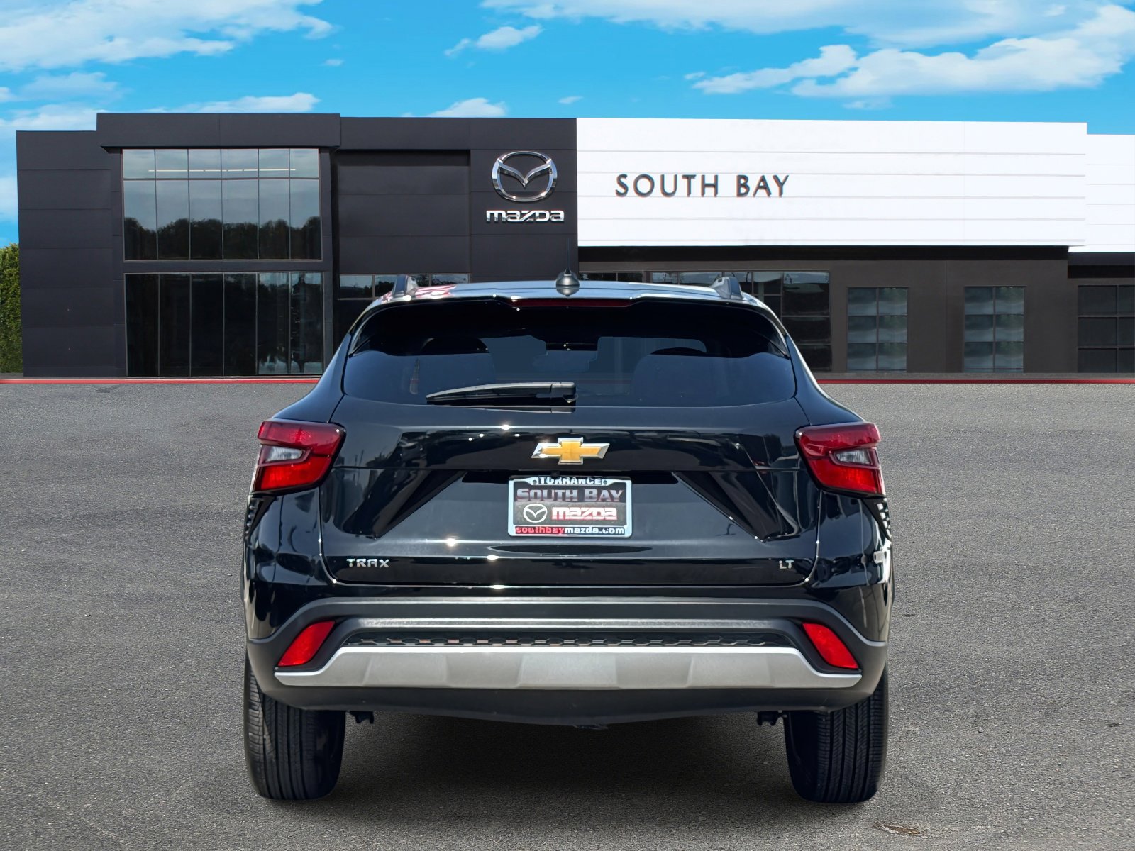 Used 2024 Chevrolet Trax LT image 3