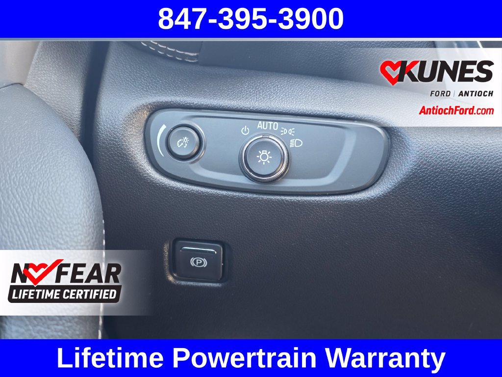 Used 2025 Chevrolet Blazer LT AWD/4WD image 43