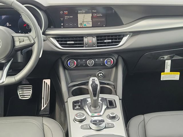 New 2025 Alfa Romeo Stelvio Sprint image 12