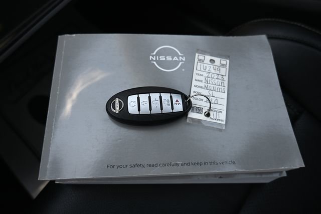 Used 2023 Nissan Maxima SL FWD image 48