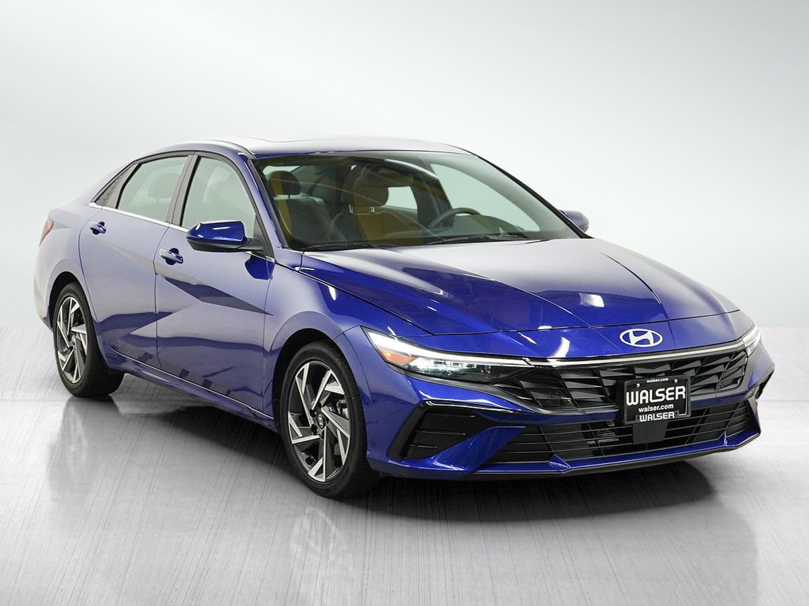 Used 2025 Hyundai Elantra SEL FWD image 8
