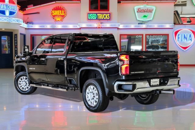 Used 2022 Chevrolet Silverado 2500 LTZ image 4