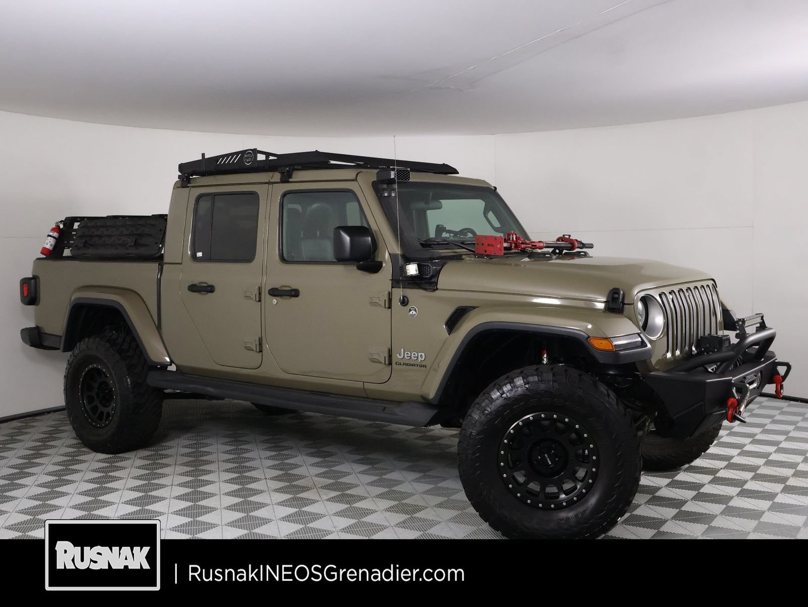 Used 2020 Jeep Gladiator Overland AWD/4WD image 1