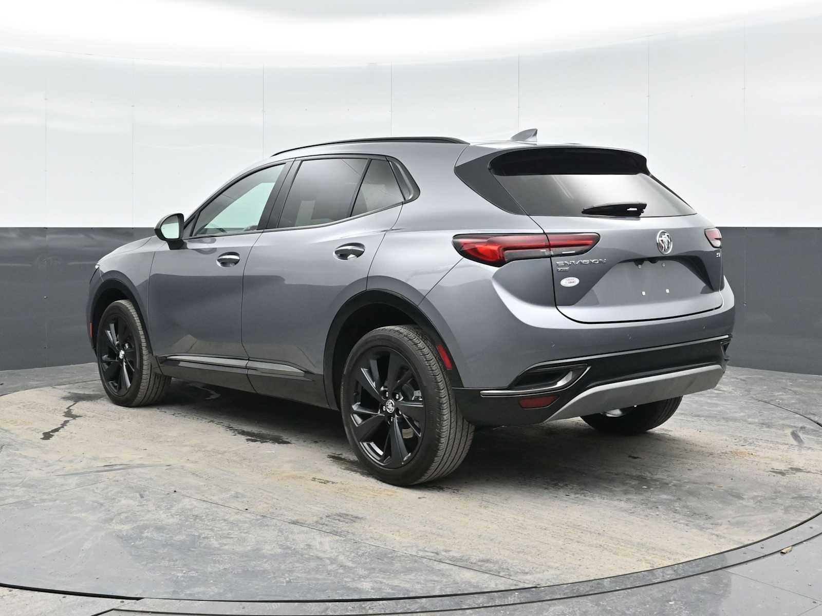 Certified 2022 Buick Envision Preferred AWD/4WD image 2