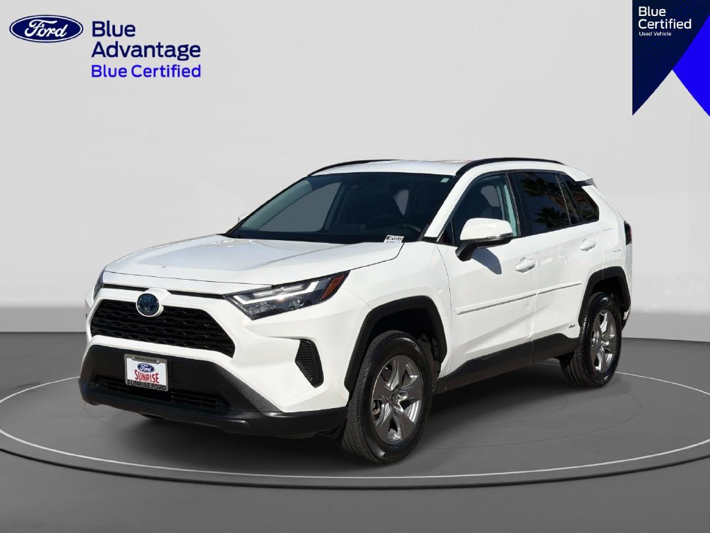 Used 2024 Toyota RAV4 LE AWD/4WD image 1
