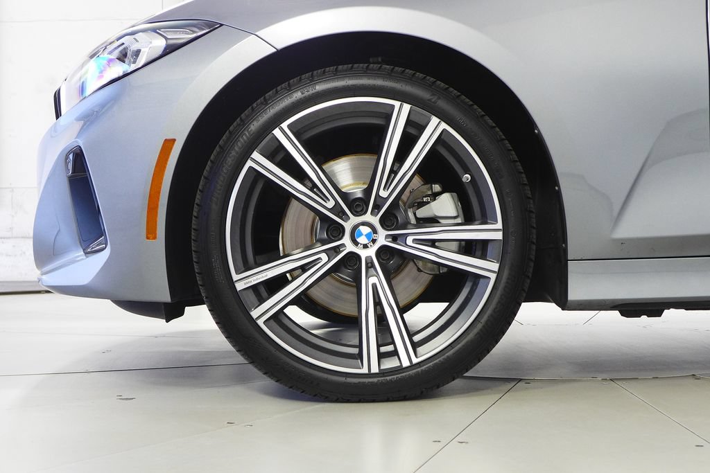 Certified 2024 BMW 330i Sedan w/ Convenience Package RWD image 5
