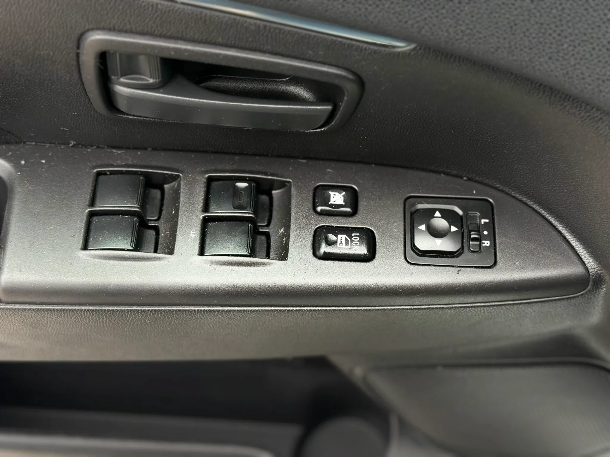 Used 2015 Mitsubishi Outlander Sport ES FWD image 18