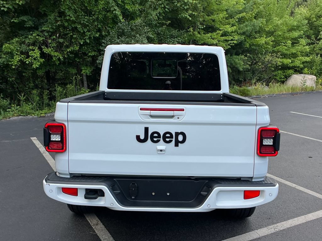 Used 2021 Jeep Gladiator Overland AWD/4WD image 4