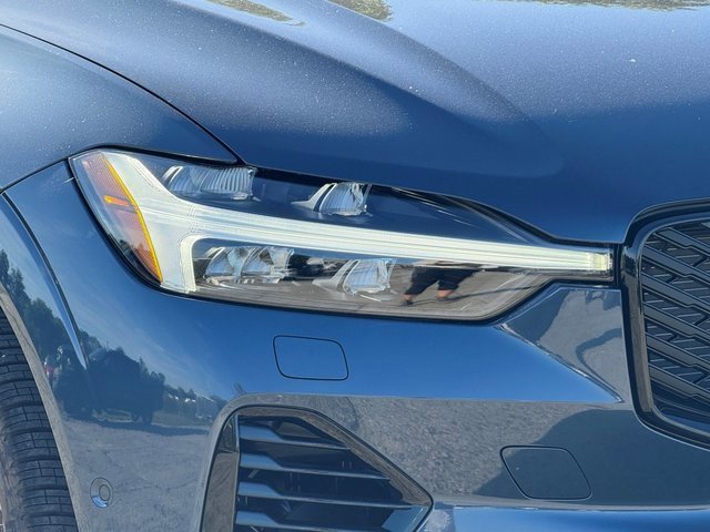 New 2026 Volvo XC60 T8 Ultra w/ Protection Package Premier image 3