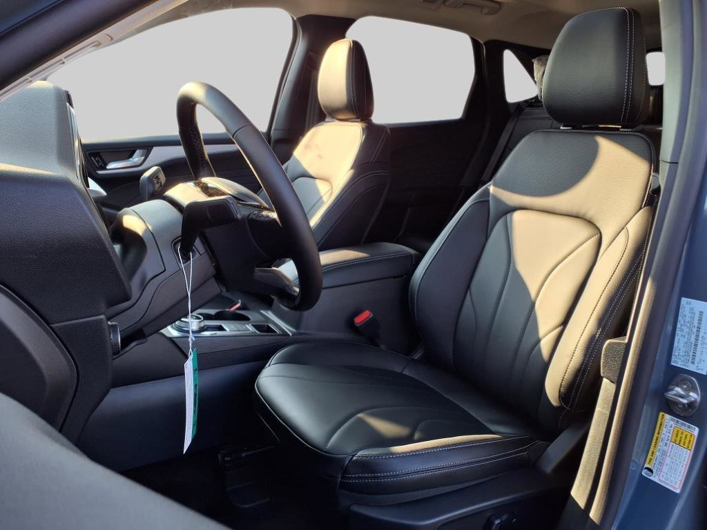 New 2025 Ford Escape SE w/ PHEV Premium Package image 7