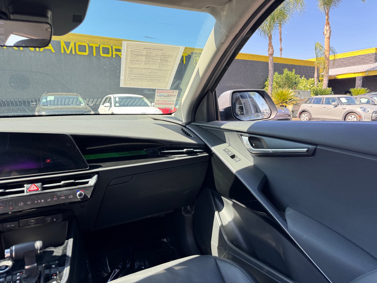 Used 2023 Kia Niro EX FWD image 19