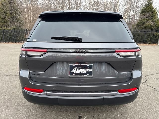 New 2026 Jeep Grand Cherokee Altitude image 10