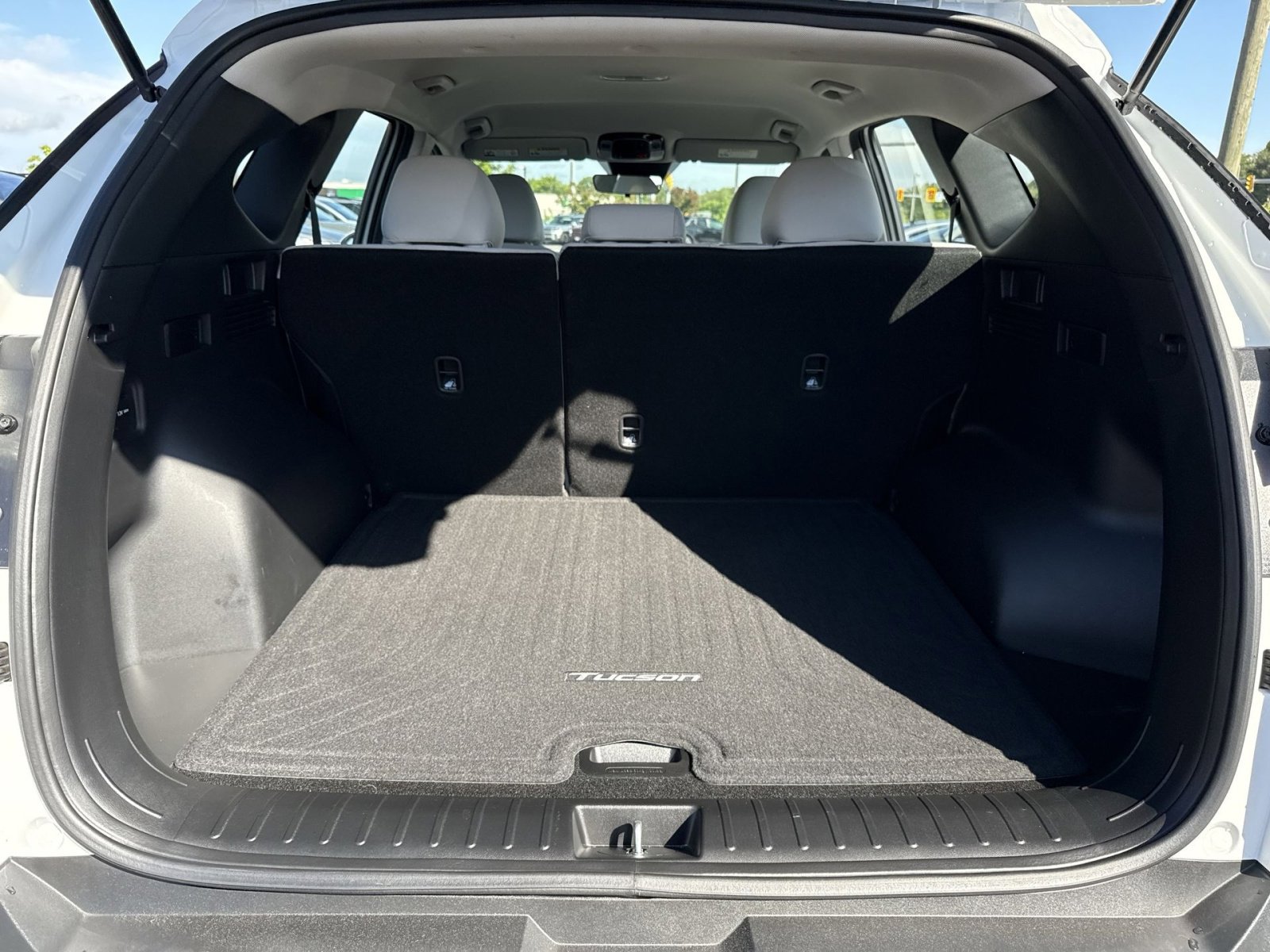 Certified 2025 Hyundai Tucson SE FWD image 24