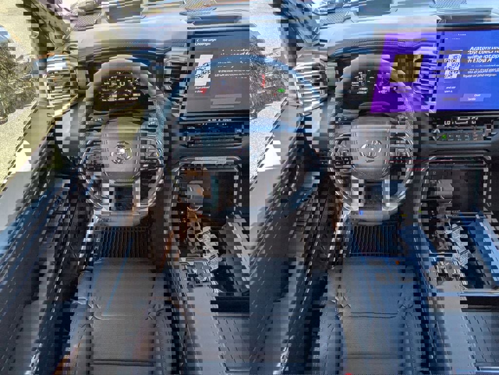 New 2026 Toyota Sequoia Platinum image 18