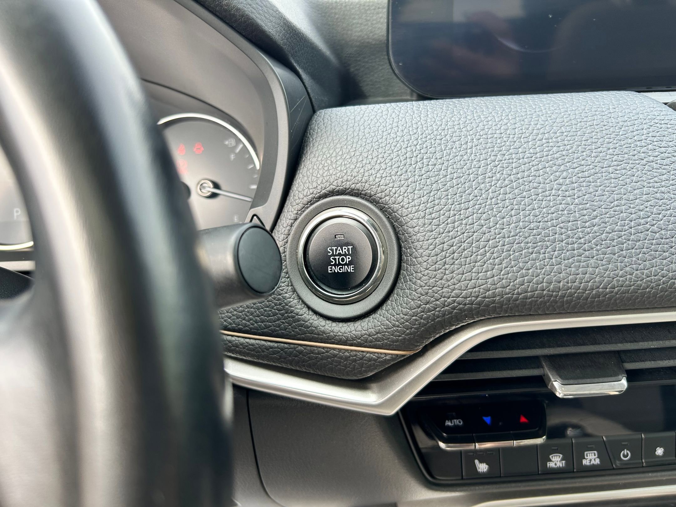 Used 2024 MAZDA CX-90 3.3 Turbo w/ Premium Package image 17