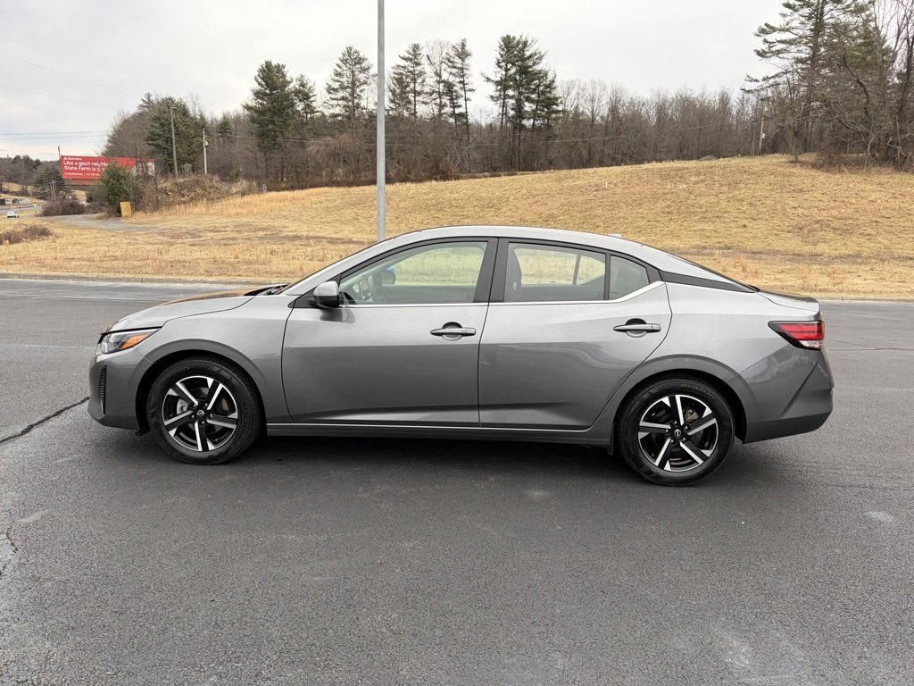 Used 2024 Nissan Sentra SV image 24
