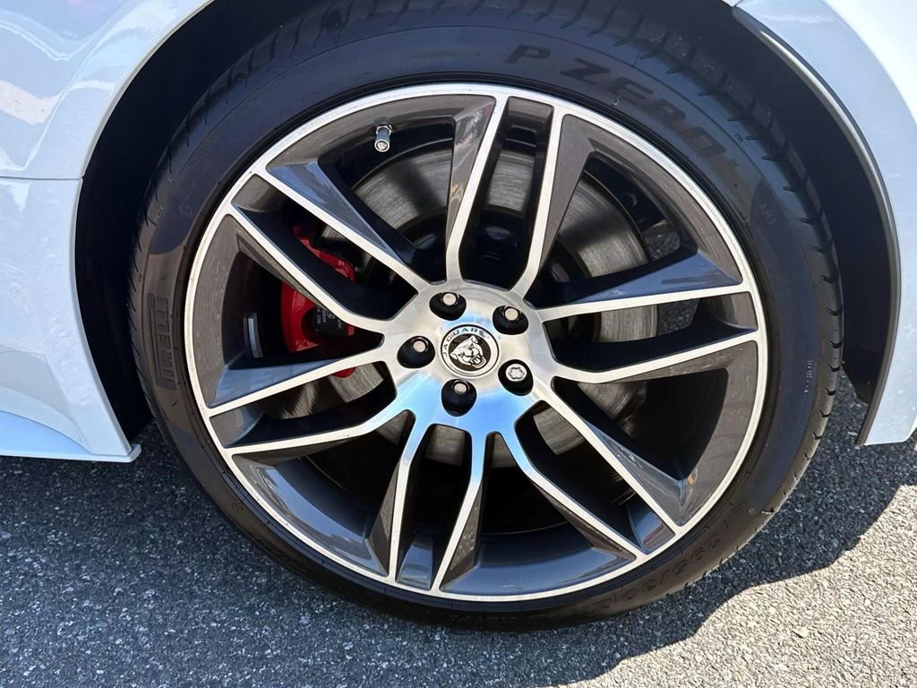 New 2024 Jaguar F-TYPE Coupe AWD image 3