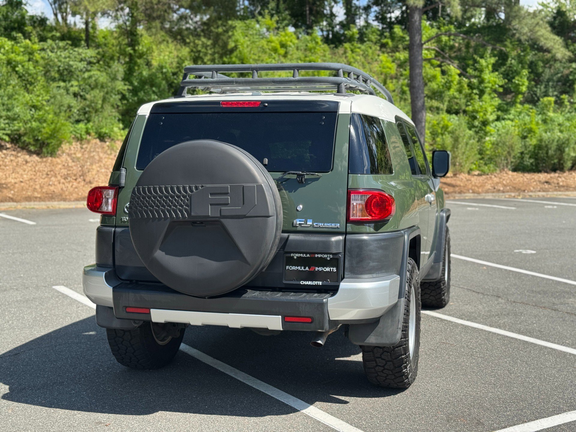 Used 2011 Toyota FJ Cruiser 2WD w/ Convenience Pkg image 11