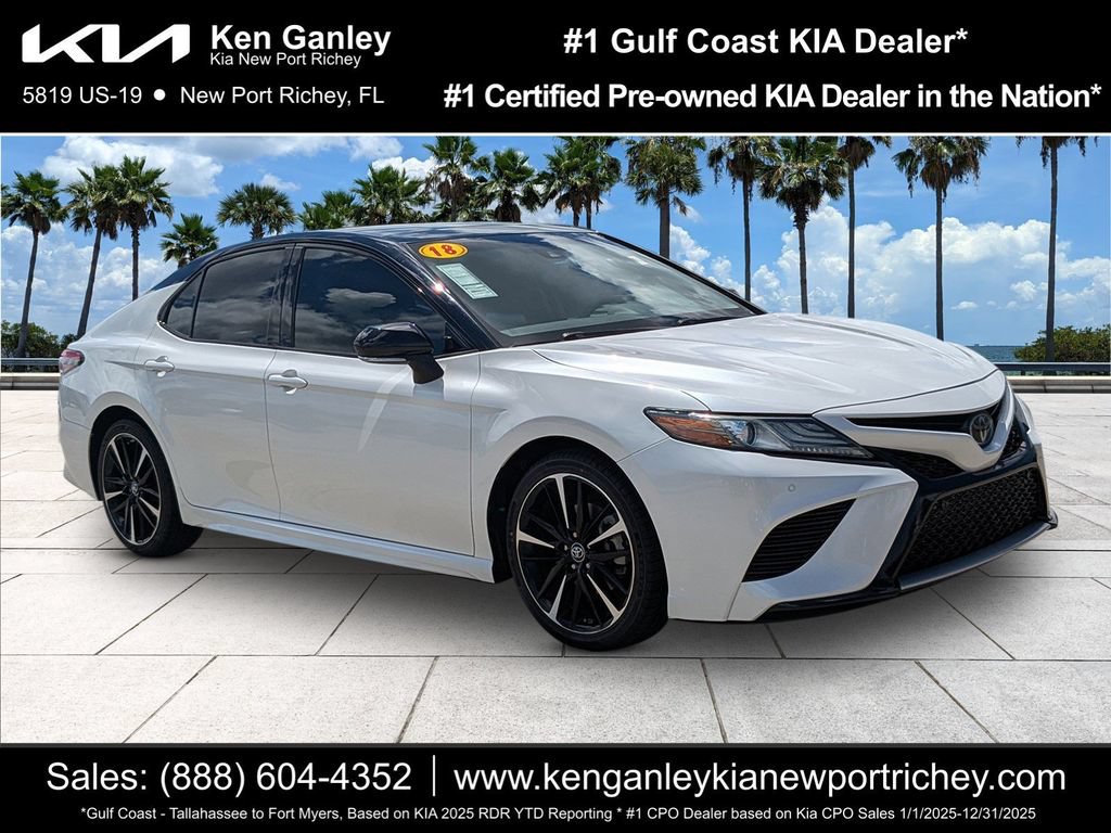 Used 2018 Toyota Camry XSE FWD image 1