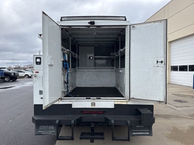 Used 2019 Ford F550 4x4 Regular Cab Super Duty image 8