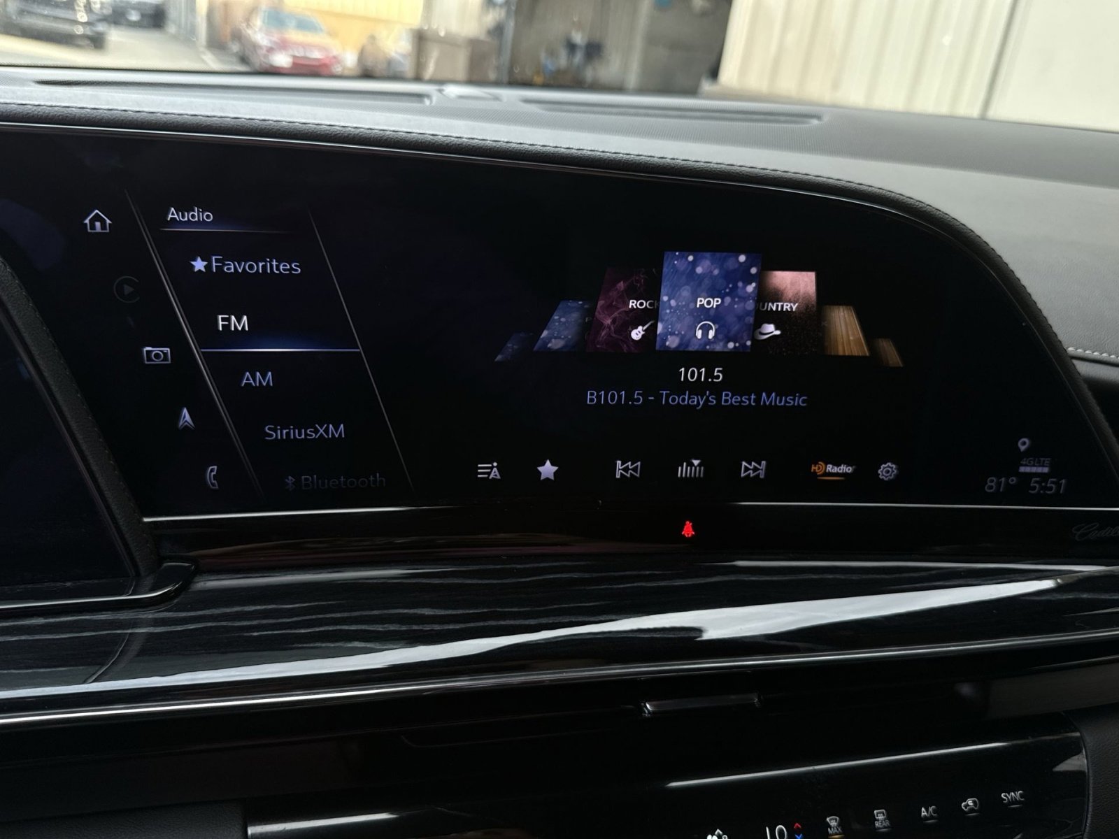 Used 2023 Cadillac Escalade Sport AWD/4WD image 18