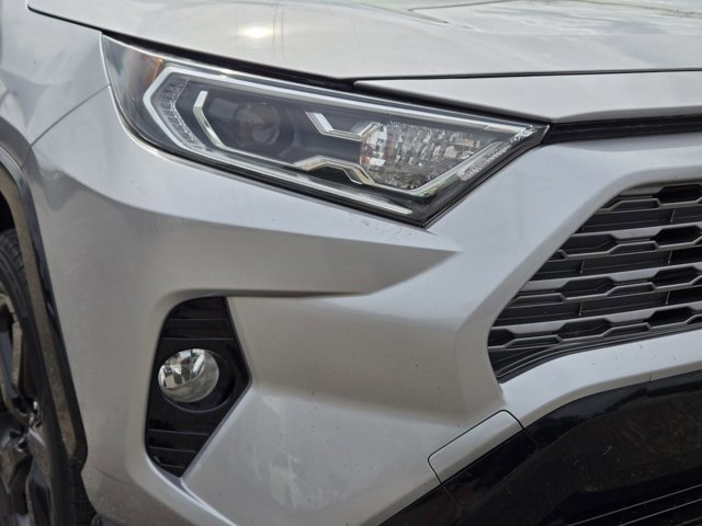 Used 2020 Toyota RAV4 XSE w/ XSE Grade Weather Package AWD/4WD image 3