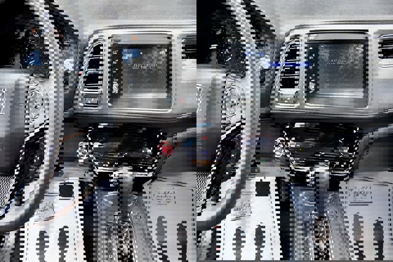 Used 2022 Honda HR-V EX image 18