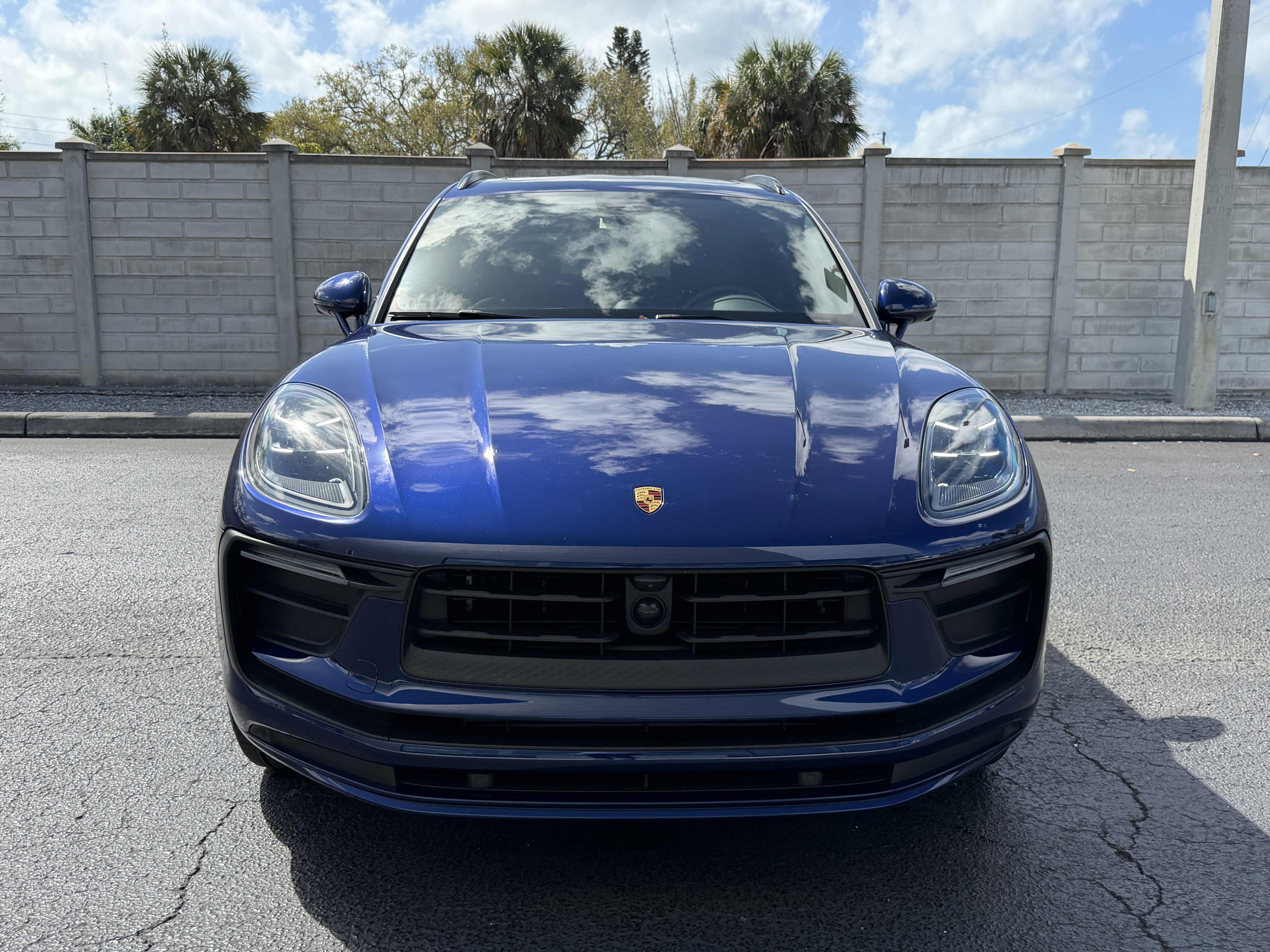 Certified 2025 Porsche Macan image 11