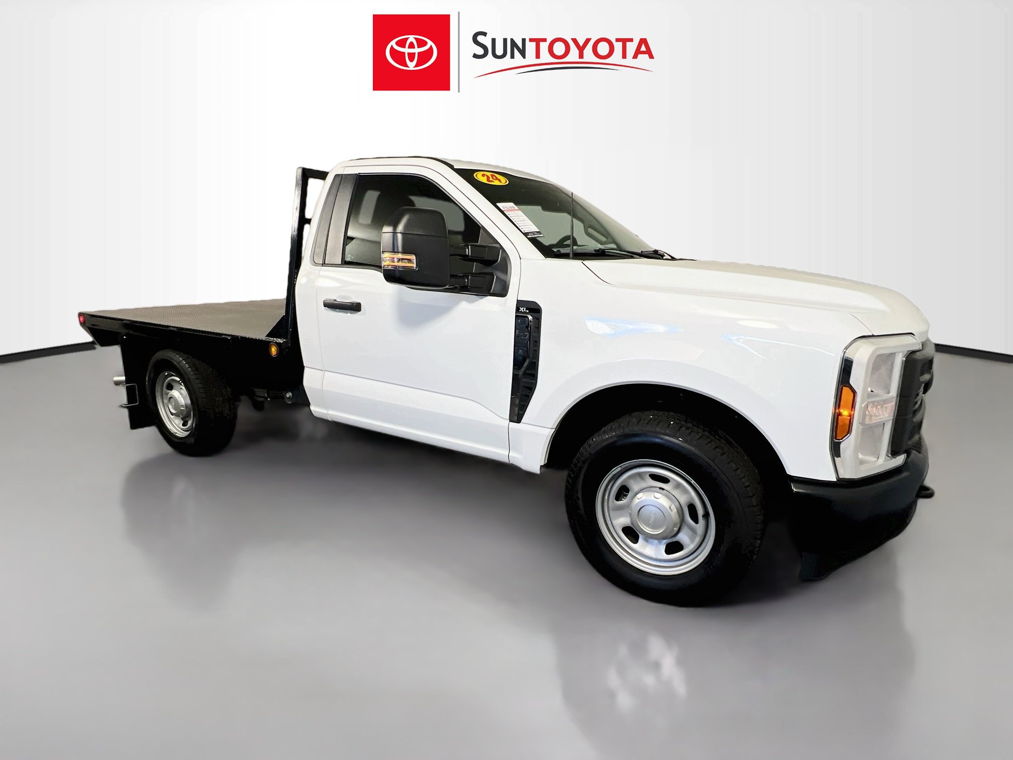 Used 2024 Ford F350 XL w/ XL Driver Assist Package RWD image 1