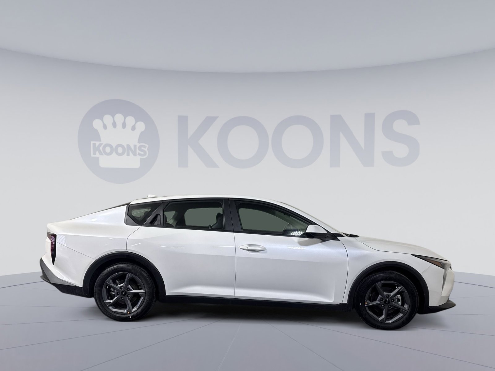 New 2025 Kia K4 LXS image 10