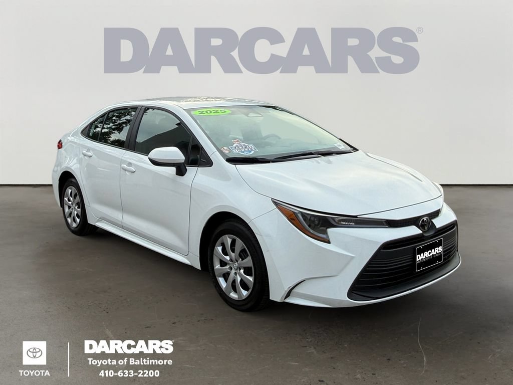 Used 2025 Toyota Corolla LE FWD image 1