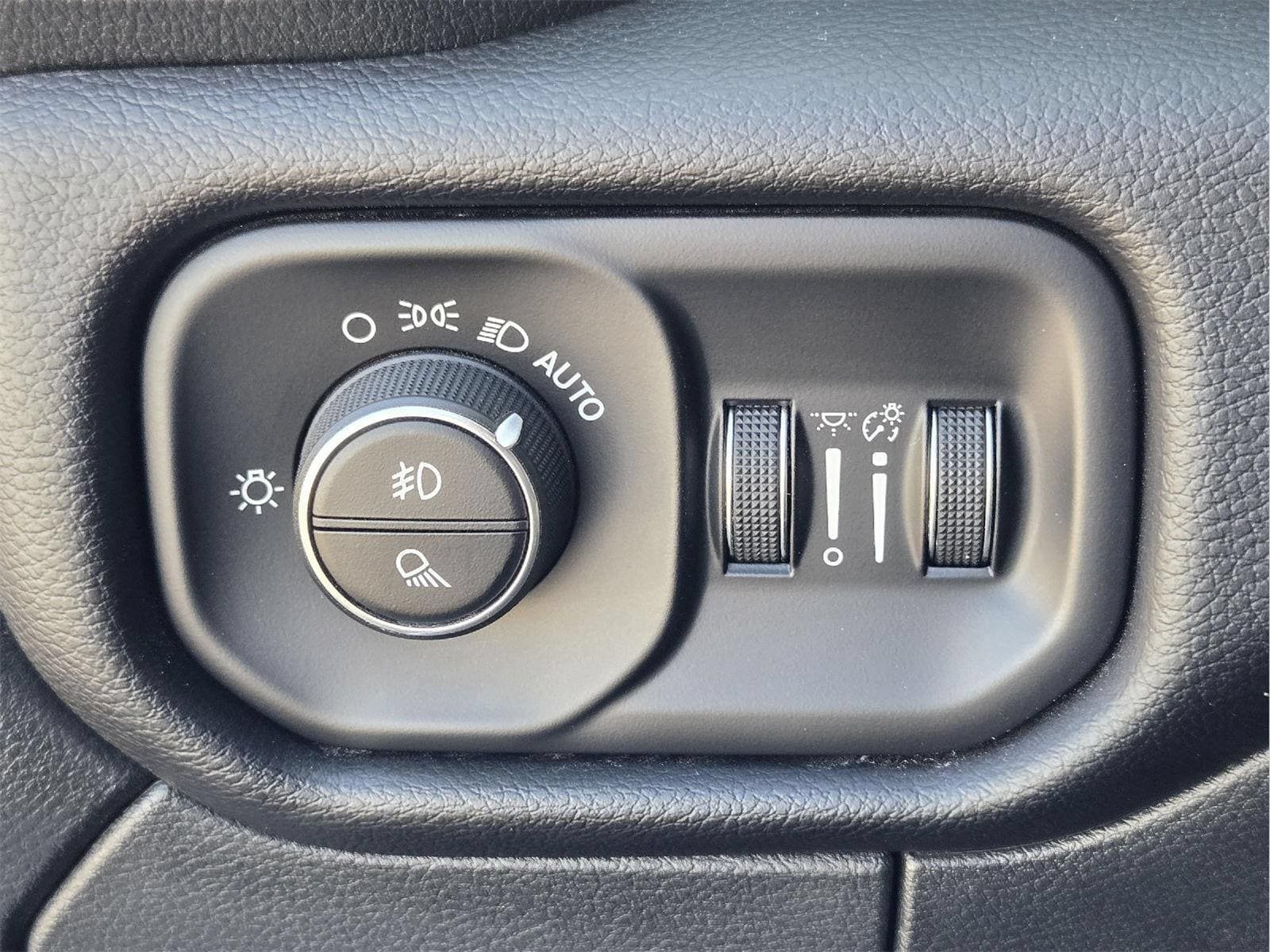 Used 2024 RAM 2500 Rebel w/ Safety Group AWD/4WD image 21
