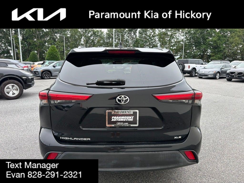 Used 2020 Toyota Highlander XLE FWD image 8