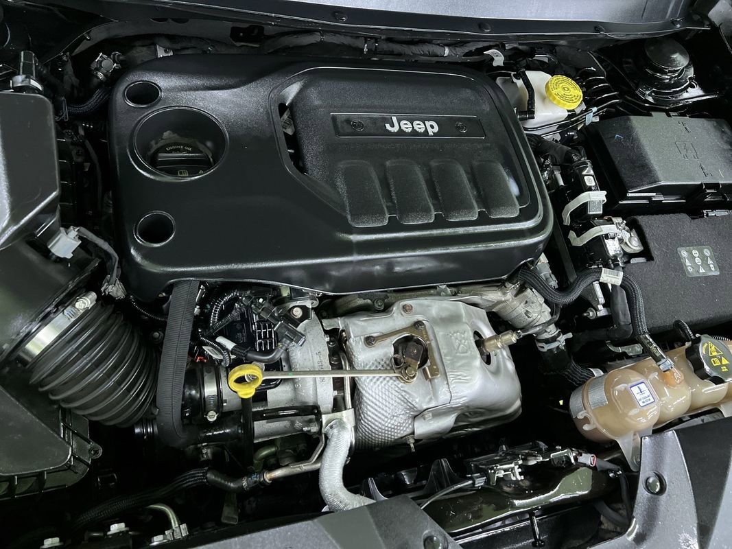 Used 2022 Jeep Cherokee Latitude Lux w/ Sun & Sound Group AWD/4WD image 18