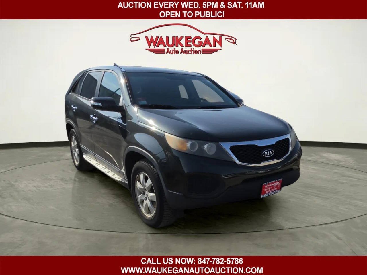 Used 2012 Kia Sorento FWD w/ Third Row Pkg image 3