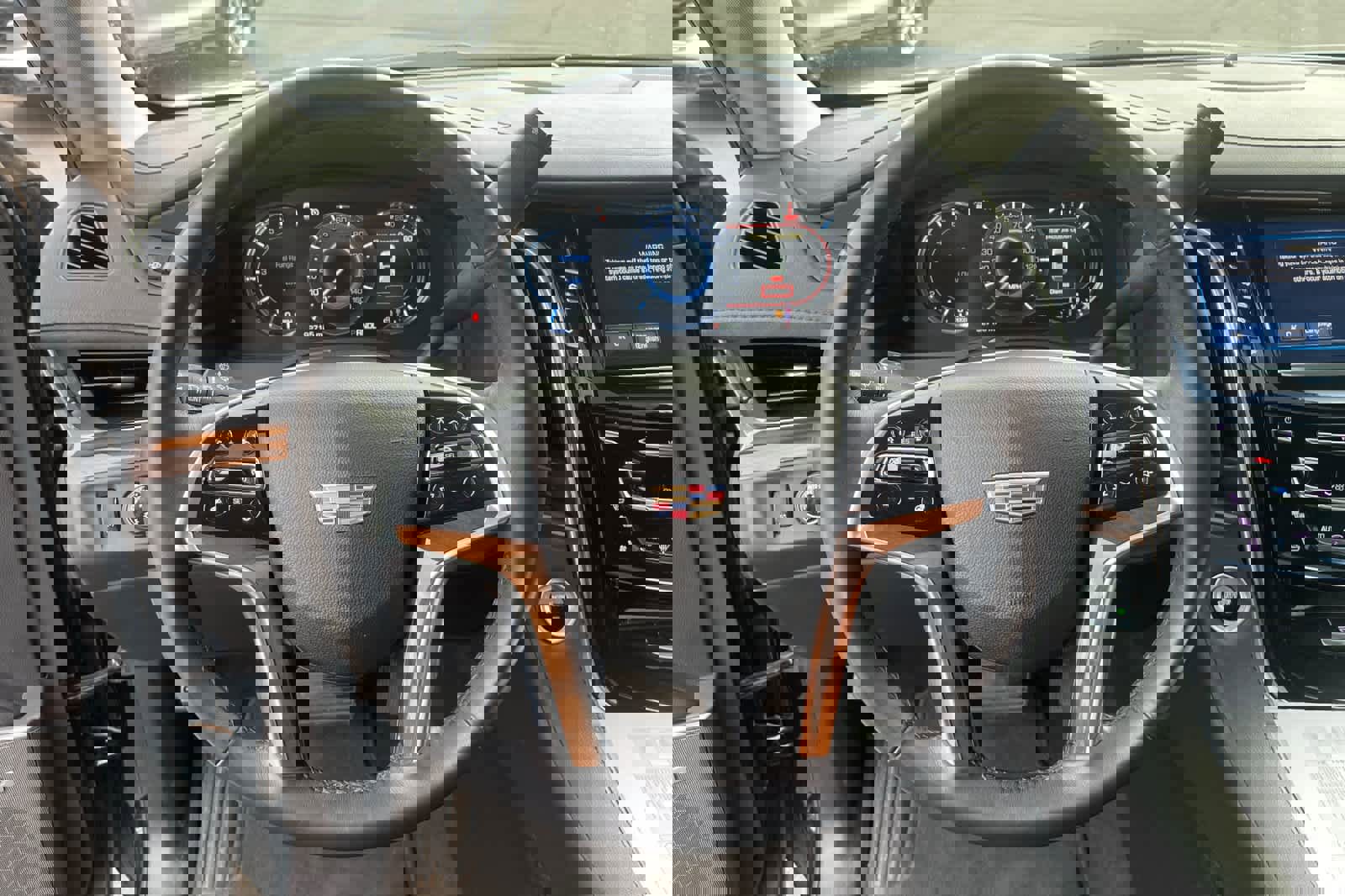 Used 2017 Cadillac Escalade Luxury image 14