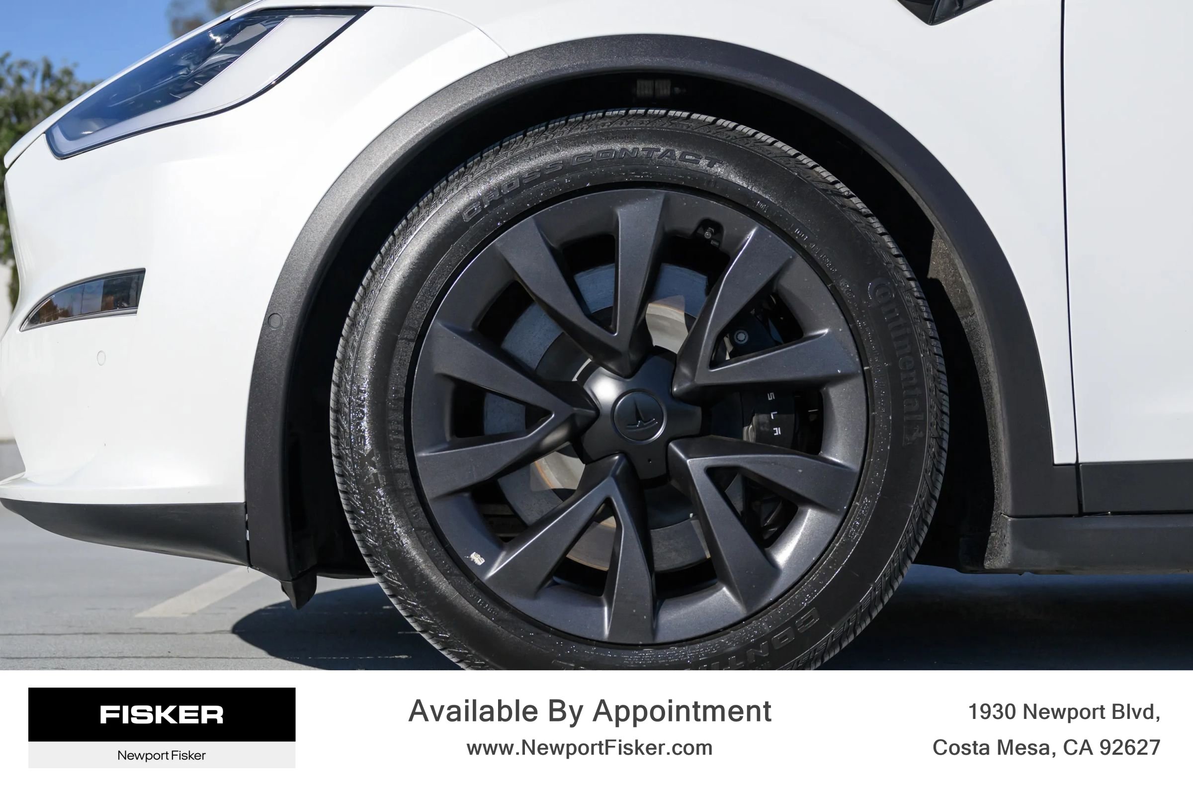 Used 2022 Tesla Model X Plaid image 3